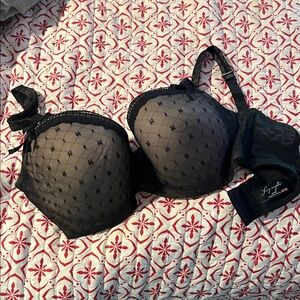 Black Lace Underwire Bra